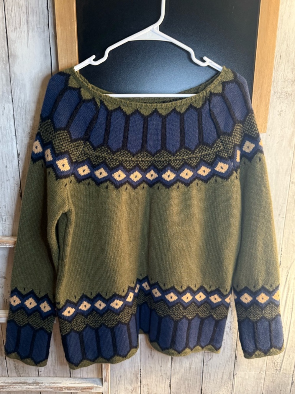 Women’s Cable Knit Block Design Scoop Sweater M/L